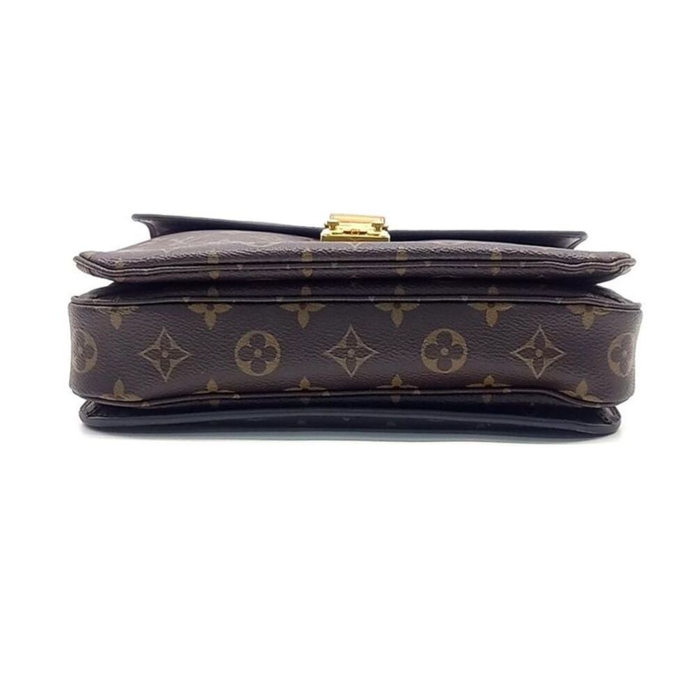 Louis Vuitton Monogram Pochette Metis - Picture 4 of 6